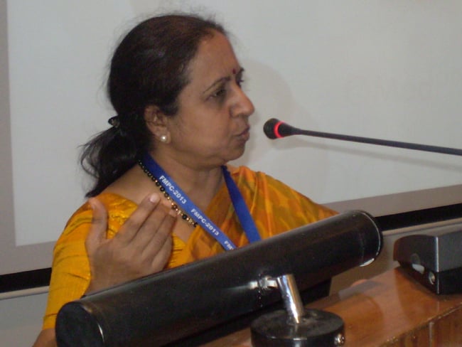 Mrs Vasumathi Sriganesh from India presenting how to search literature