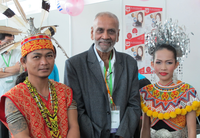 WONCA Asia Pacific region secretary, Wahid Khan of Fiji, with traditional dancers.