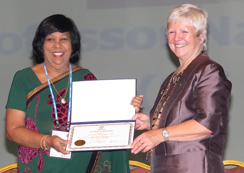 Nandani de Silva receives WONCA Fellowship