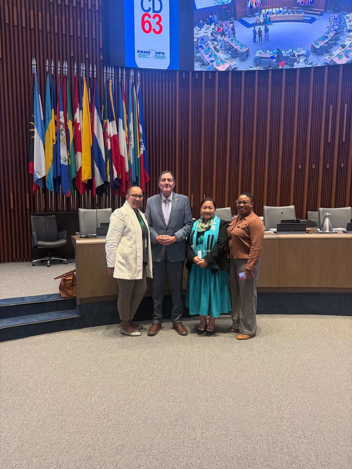 PAHO Director Dr Jarbas Barbosa with WONCA representatives in the Council chamber